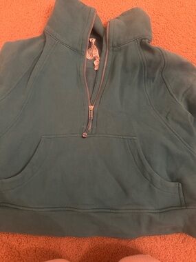 LULULEMON HALF ZIP CROPPED SCUBA